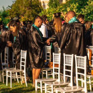 Scaun chiavari alb perlat